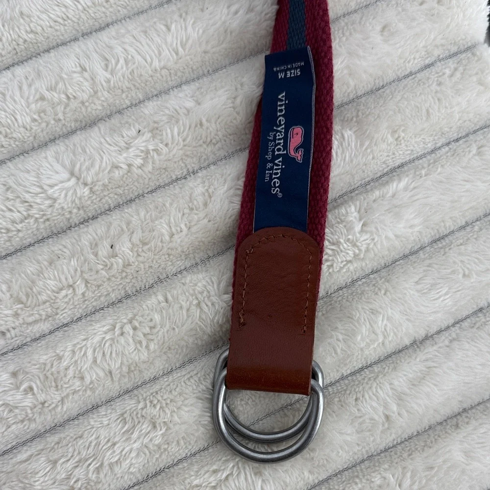 Vineyard Vines Boys Red and Blue Belt size medium